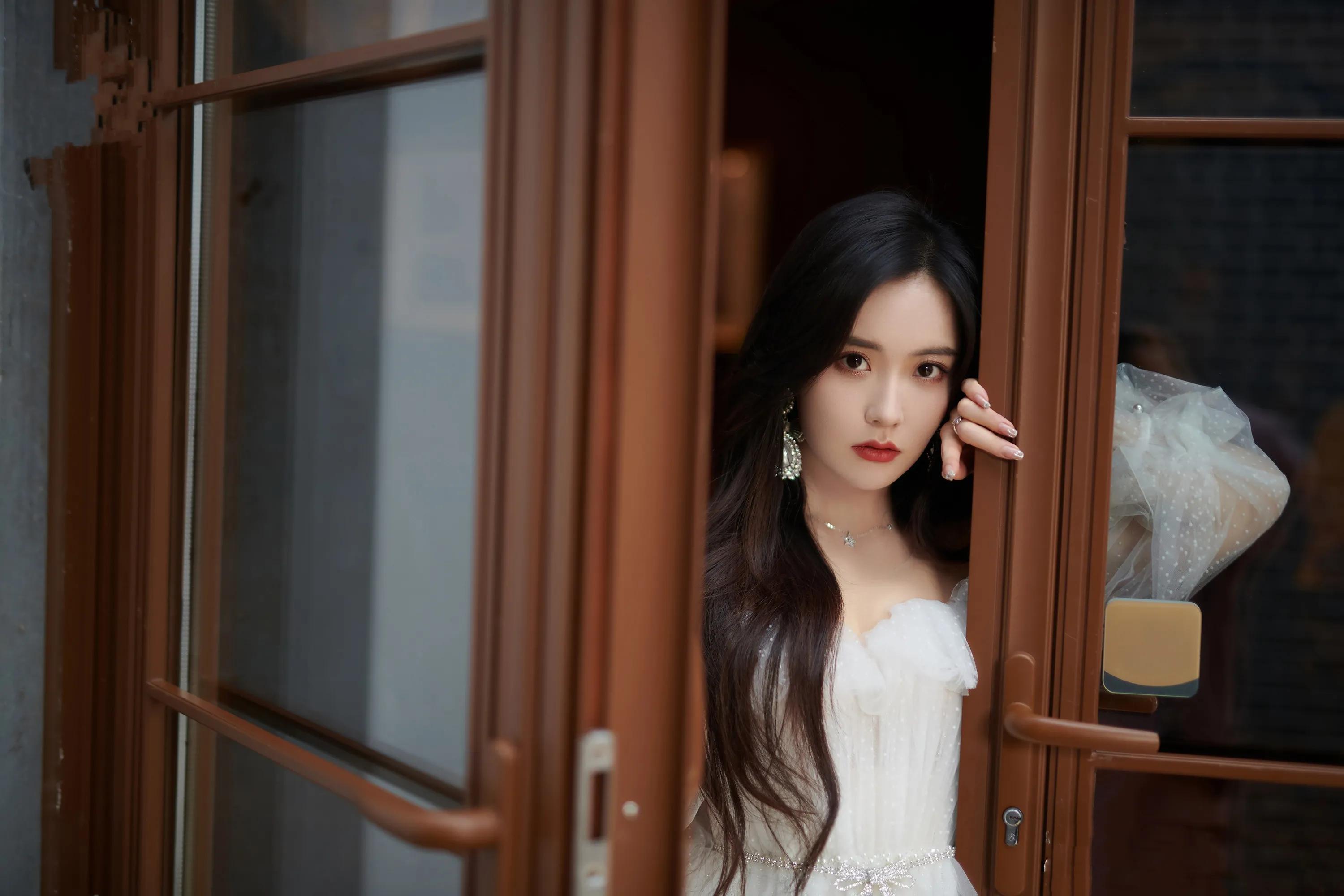 王藝瑾最新科技產(chǎn)品介紹亮相，引領(lǐng)未來創(chuàng)新風(fēng)潮！