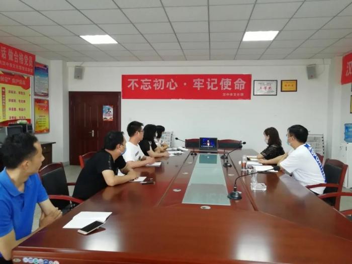 揭秘劉艷，時代新星的風(fēng)采最新章匯總