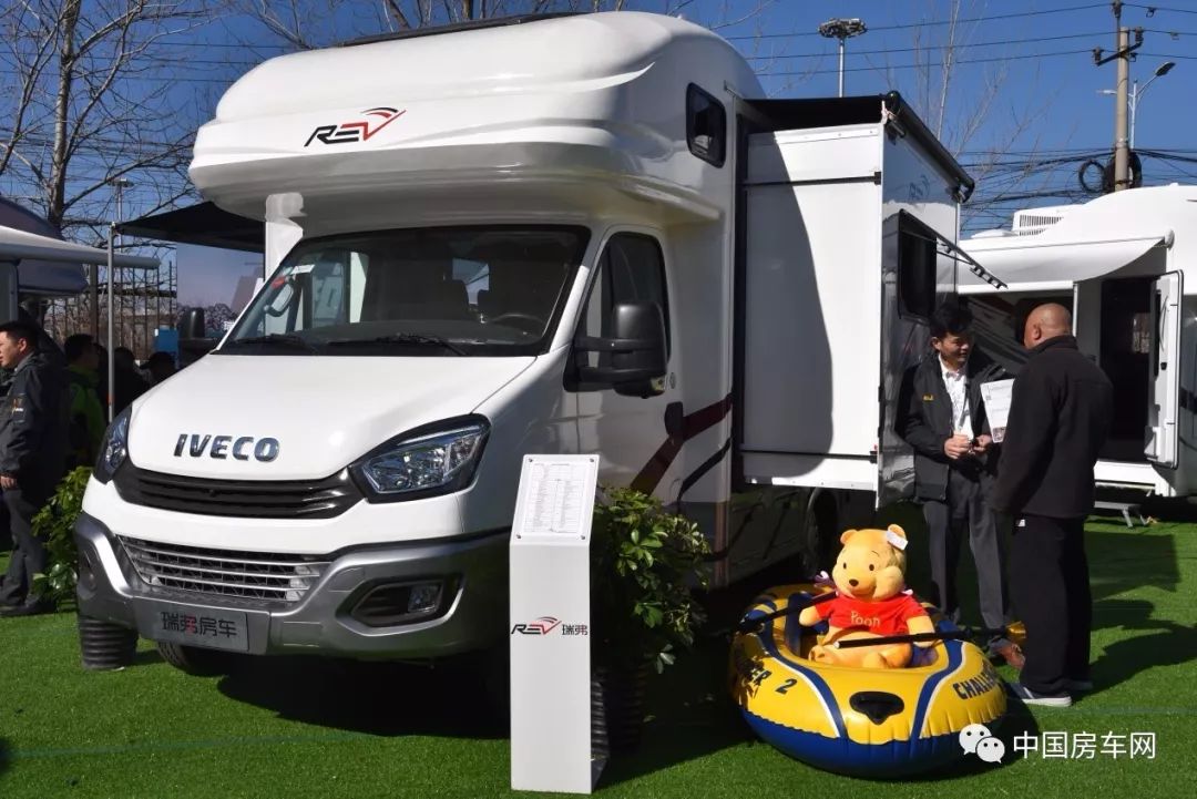 富士房車新款上市，開啟自然探索之旅！