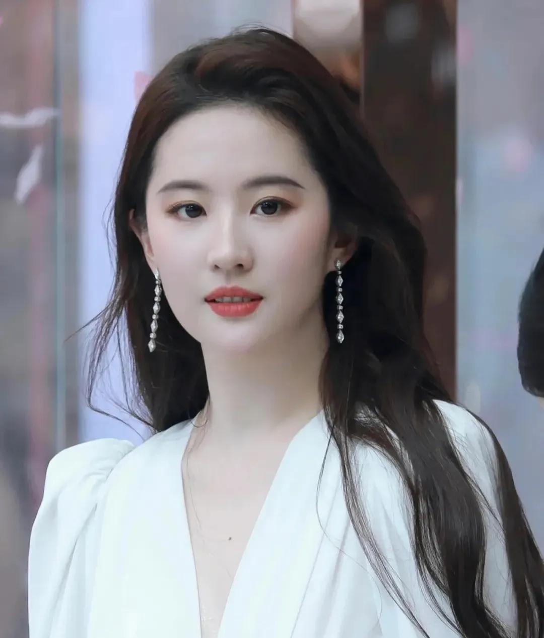 最近逝世的明星，星光下的溫情回憶與日常緬懷