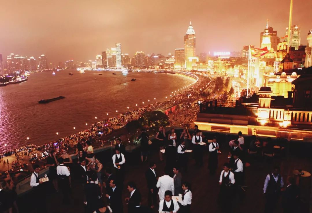 上海夜生活熱門區(qū)域更新排行，星光夜游與溫情體驗