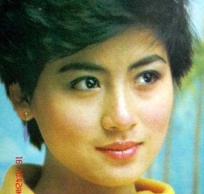 演員夏菁，舞臺外的日常與溫情