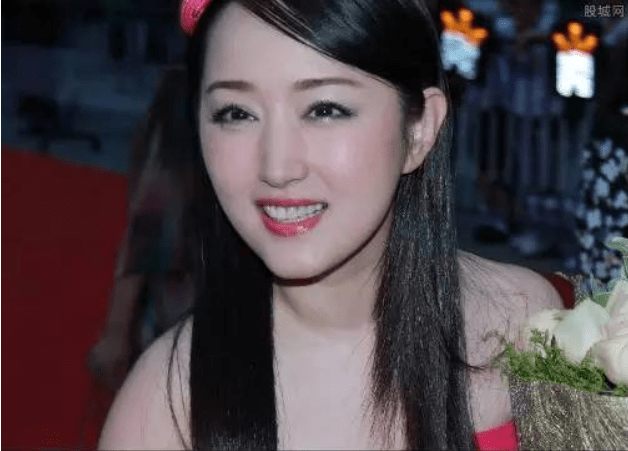 年齡最小的女明星，自信、學(xué)習(xí)與成就的力量閃耀星途