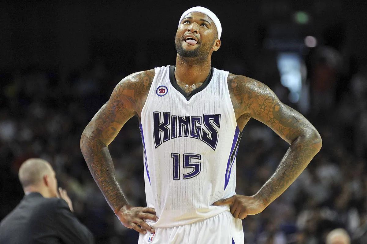 考辛斯最新動態(tài)，小巷中的獨(dú)特風(fēng)味探秘揭秘