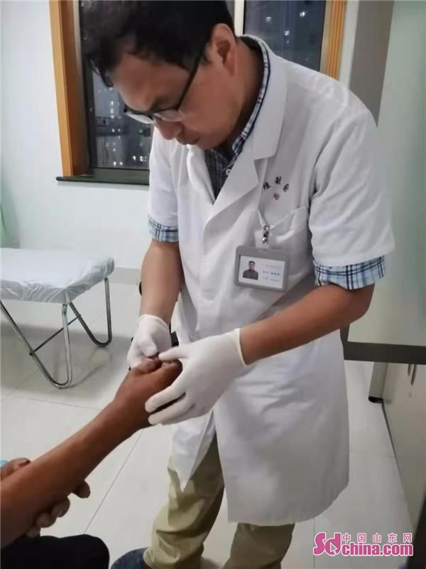 最新手外科醫(yī)生招聘，時(shí)代的呼喚，專業(yè)的使命